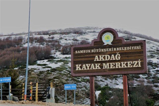 Akdağ Kayak Merkezi ’kar’sız Kaldı