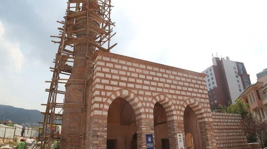 Kefens&uuml;zen Camii&rsquo;nde Son R&ouml;tuşlar