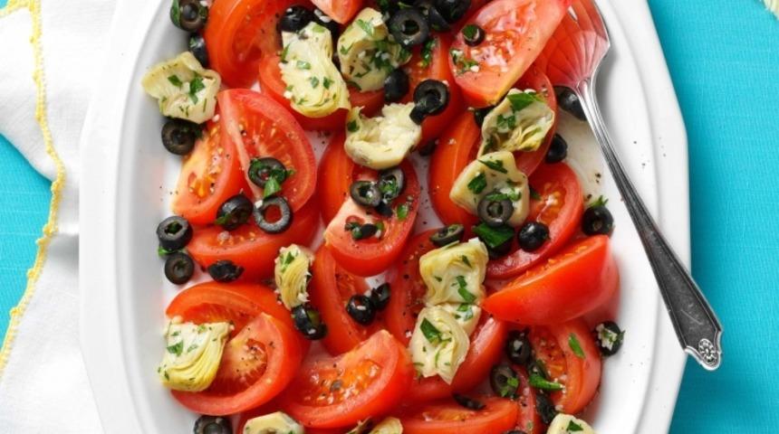 Enginarlı Domates Salatası