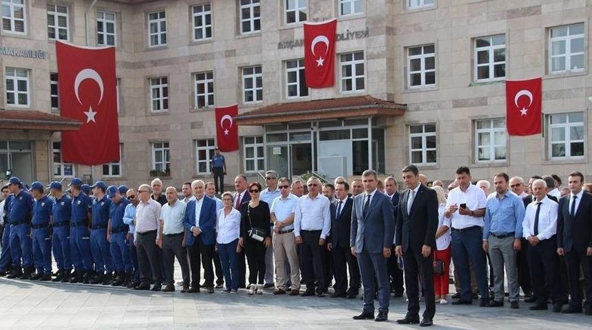 Ak&ccedil;akoca&rsquo;da Zafer Bayramı Etkinliklerle Kutlandı