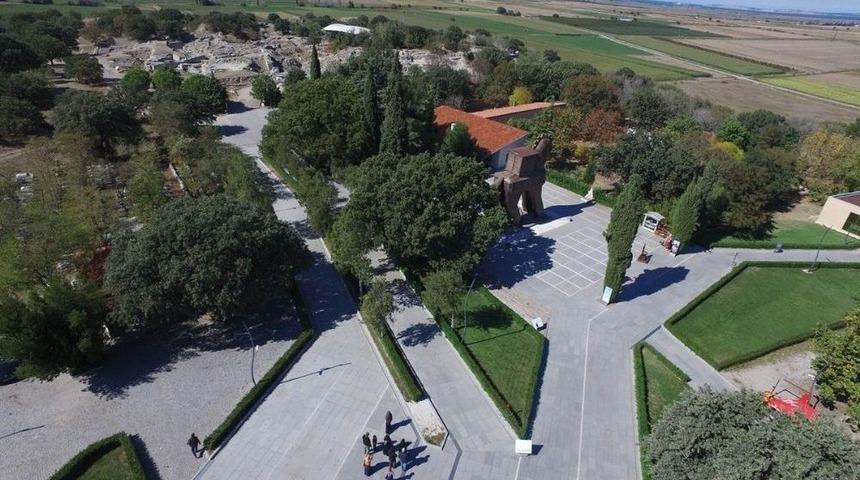 &ldquo;troya K&uuml;lt&uuml;r Rotası&rdquo; Projesinin &Ccedil;alışmalarına Başlandı