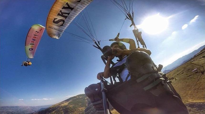 Havada Davul Zurna &Ccedil;aldılar