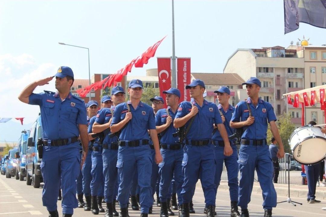 Kocaeli&rsquo;de B&uuml;y&uuml;k Zaferin 96. Yılı Coşkuyla Kutlandı