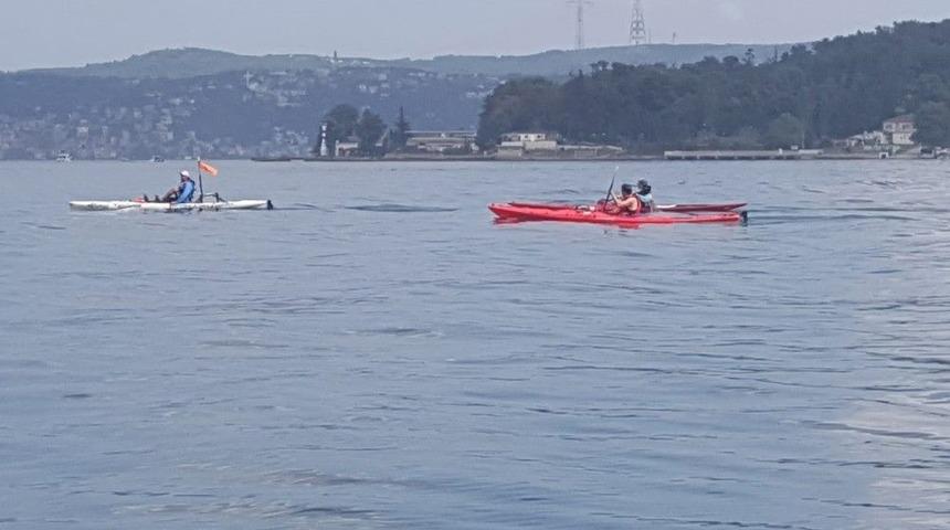 G&ouml;rme Engelli Ahmet &Uuml;st&uuml;nel, D&uuml;nyada İlk Kez İki Kıta Arasını Kanoyla Ge&ccedil;ti