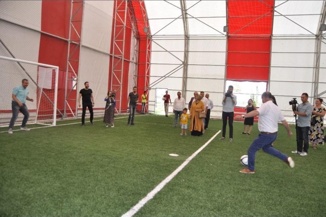 G&ouml;lbaşı&rsquo;nda &lsquo;şehir Parkı&rsquo; A&ccedil;ıldı