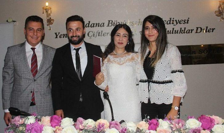 Komiser Yardımcısı Ve Eşine Nikahta Kelepçe Takıldı G2