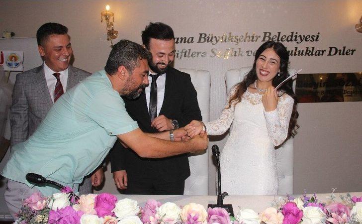 Komiser Yardımcısı Ve Eşine Nikahta Kelepçe Takıldı G3