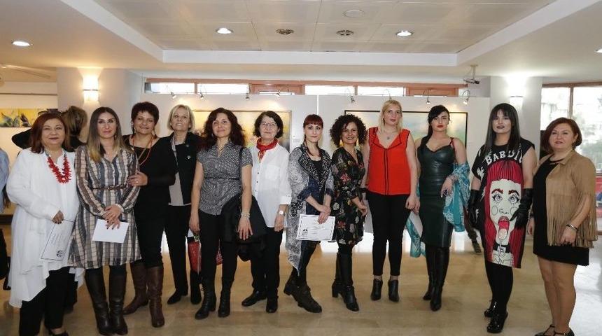 Kadın Sanat&ccedil;ılardan &Ouml;zel Sergi