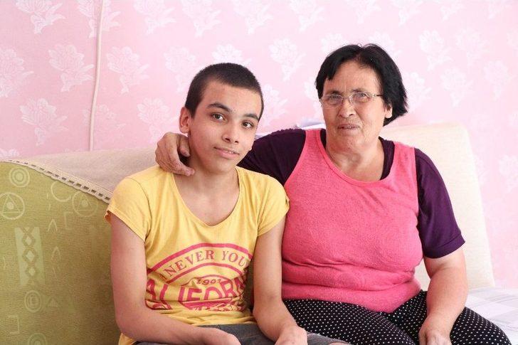 (özel) Ölüm Tehdidiyle Eşinden Ayrıldı Sokağa Atıldı G3