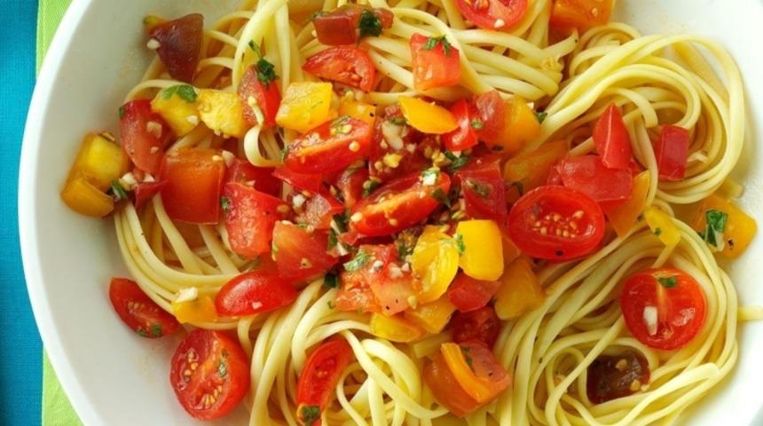 Domatesli Makarna Sosu