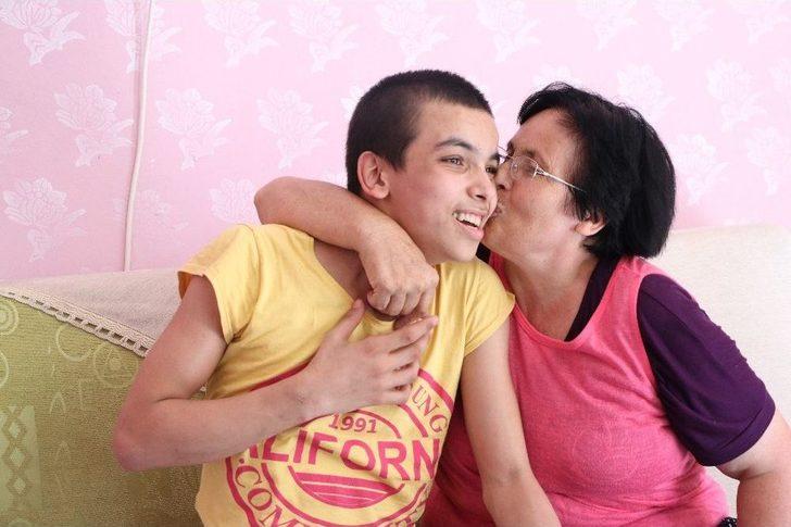 (özel) Ölüm Tehdidiyle Eşinden Ayrıldı Sokağa Atıldı G5