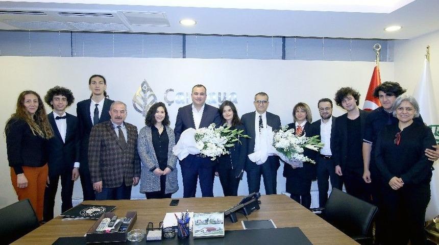 Gen&ccedil; M&uuml;zisyenlerden Başkan Taşdelen&rsquo;e S&uuml;rpriz