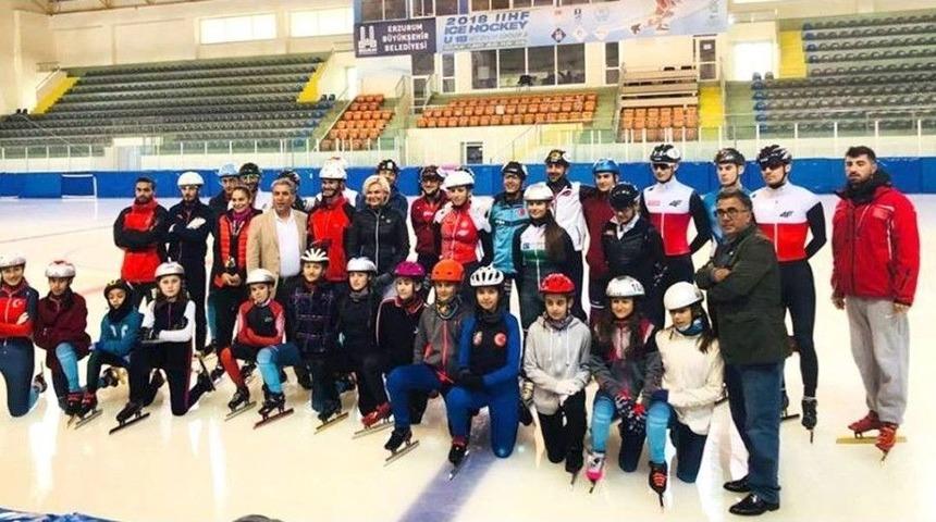 Sürat Pateninde Anna Rüzgarı