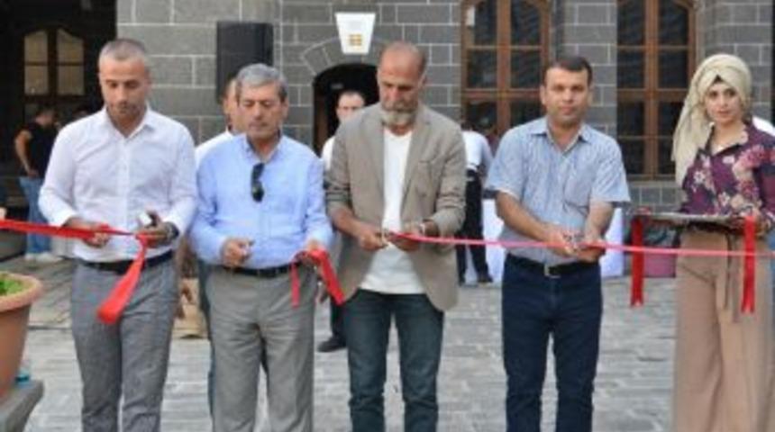 &rsquo;acılarımın Abidesi&rsquo; Sergisi A&ccedil;ıldı