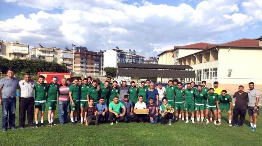 Salihli Belediyespor&rsquo;a Taraftar Morali