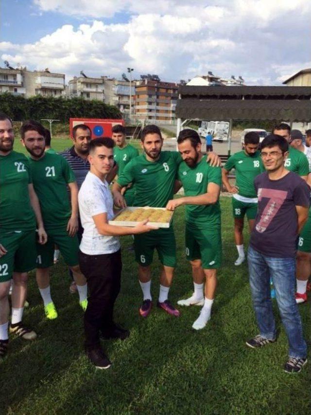 Salihli Belediyespor’a Taraftar Morali