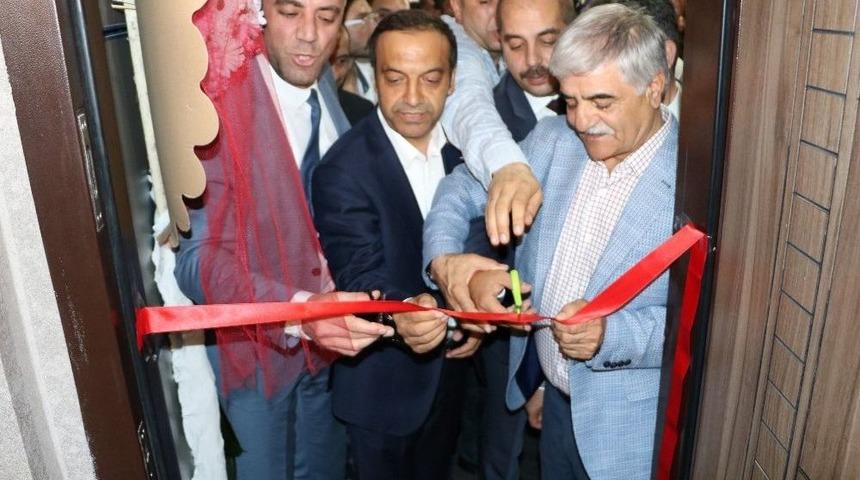 Seçmen Rahat Ulaşsın Diye Ofis Açtı