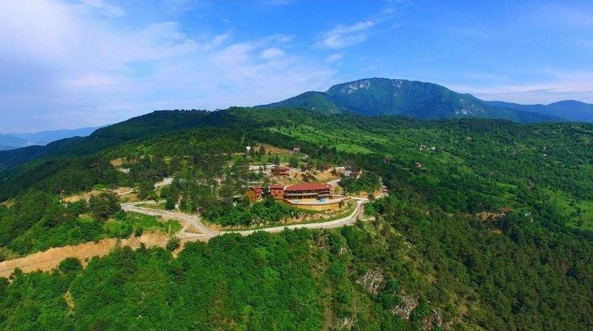 Seyir Terası Yolu Asfalt Bekliyor