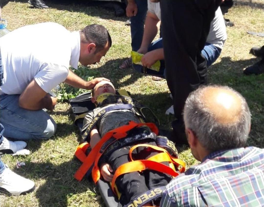 &Uuml;nye&rsquo;de Trafik Kazası: 5 Yaralı