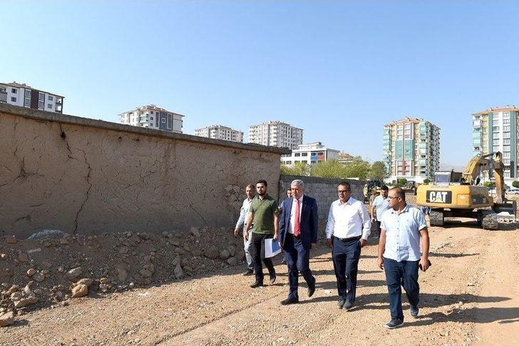 Büyükşehir’de Yol Açma Çalışması G3