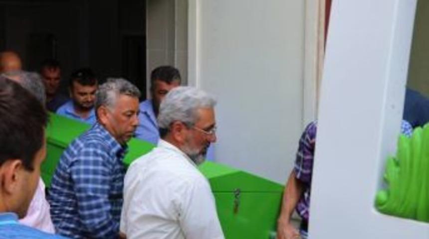 Kazada Hayatını Kaybeden İki Gencin Cenazesi Morgdan Alındı