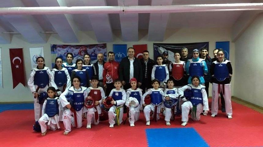 Gen&ccedil;: &ldquo;fatsa Tekvando Alanında &Ccedil;ok Başarılı&rdquo;