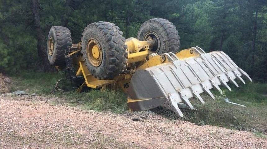 Ankara&rsquo;da İş Makinesi Devrildi: 1 Yaralı