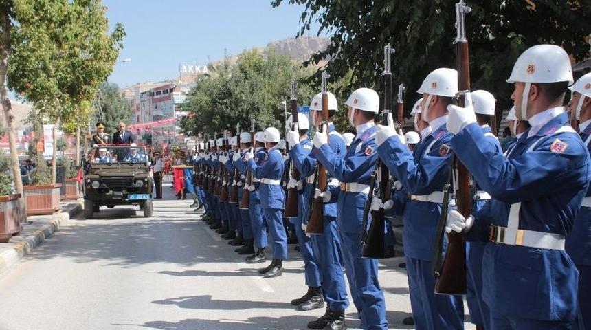 Van’da 30 Ağustos Zafer Bayramı Kutlandı