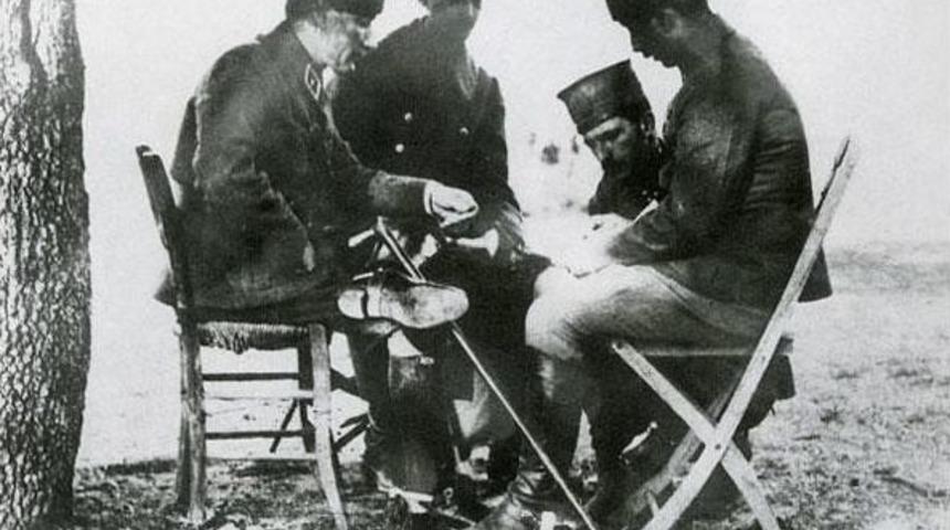 B&uuml;y&uuml;k Taarruz &Ouml;ncesi &Ccedil;ekilen Fotoğraftaki Ağa&ccedil; Bulundu