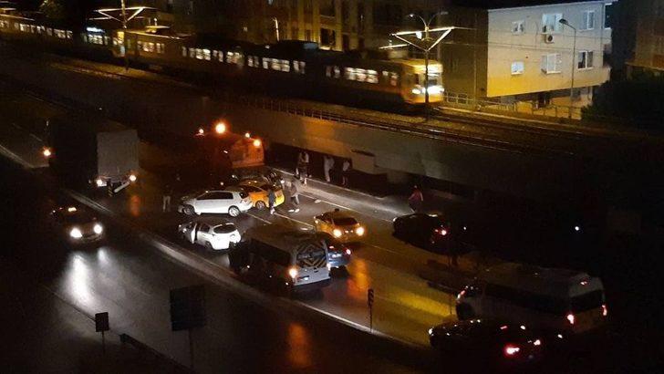 Bayrampaşa’da 9 Aracın Birbirine Girdiği Anlar Kamerada G4