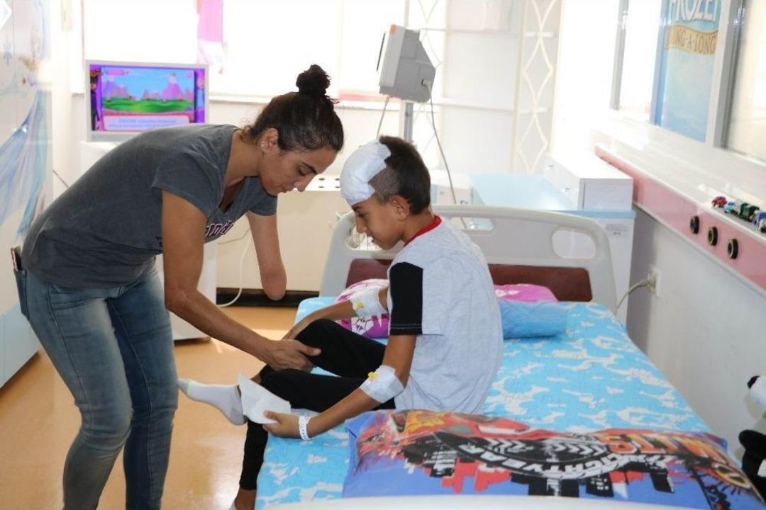 Başına Demir Saplanan 7 Yaşındaki Fırat, Hayati Tehlikeyi Atlattı