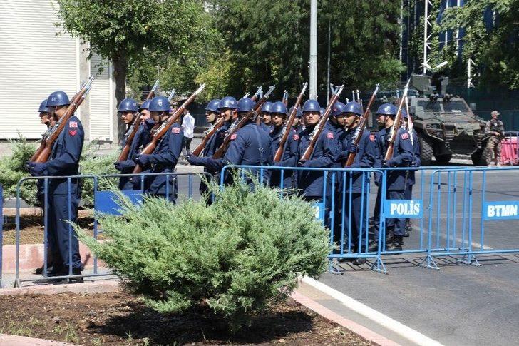 Asker, Diyarbakır Sokaklarını İnletti G5