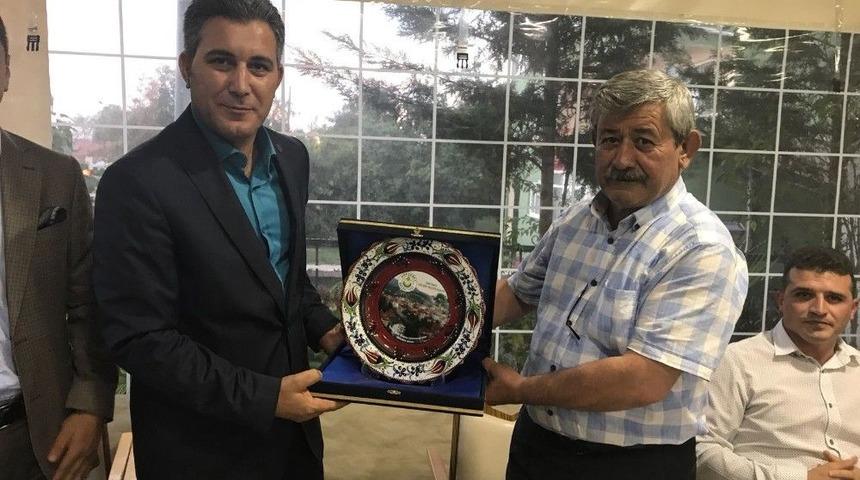 M&uuml;d&uuml;r &Ccedil;elik&rsquo;e Veda Yemeği