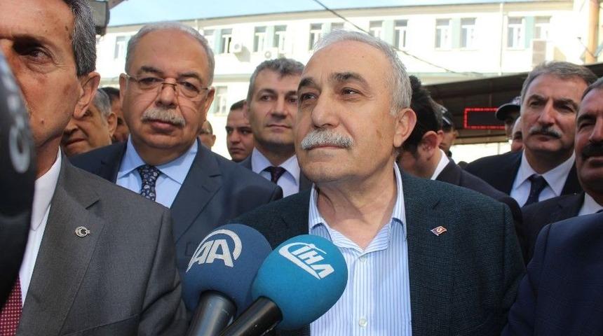 Bakan Fakıbaba: "&ccedil;iğk&ouml;fte En G&uuml;zel Yapanındır"