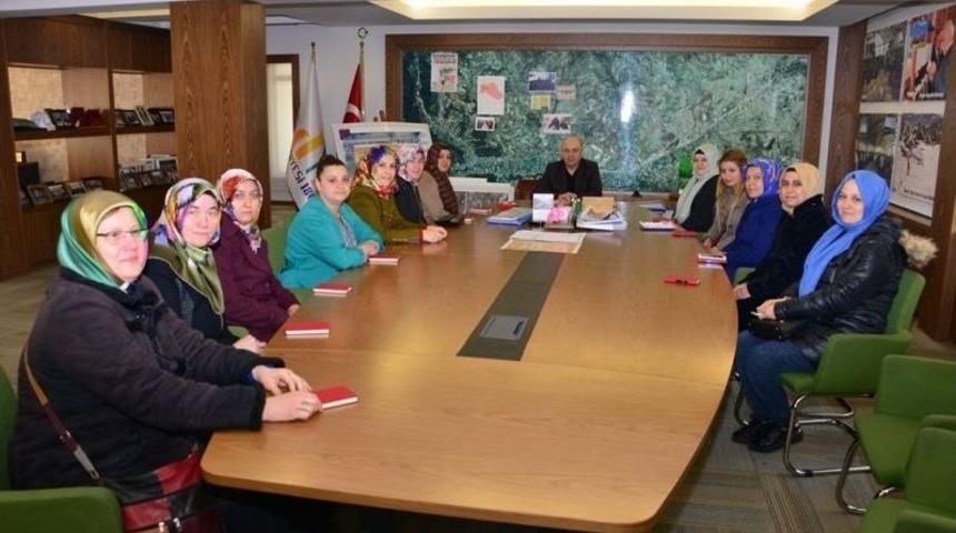 Başkan Saraoğlu: Kadının Olduğu Yerde Nezaket, Zerafet, Hoşg&ouml;r&uuml; Ve Saygı Vardır