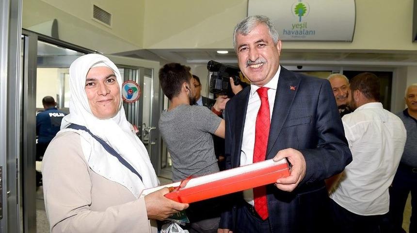 Malatya&rsquo;nın İlk Hacı Kafilesi D&ouml;nd&uuml;