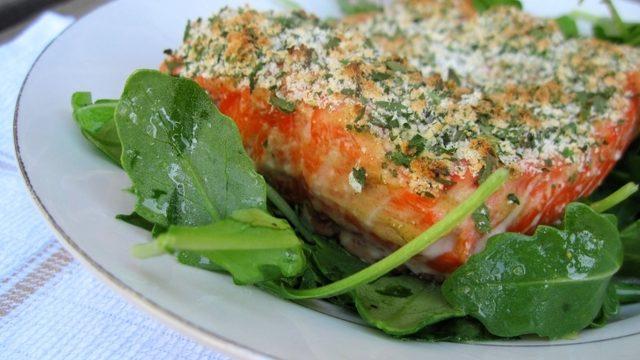 Fırında Sarımsaklı Somon