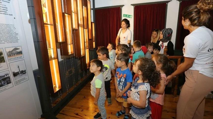 “atatürk İle Bir Gün Galerisi” Misafirlerini Ağırlıyor