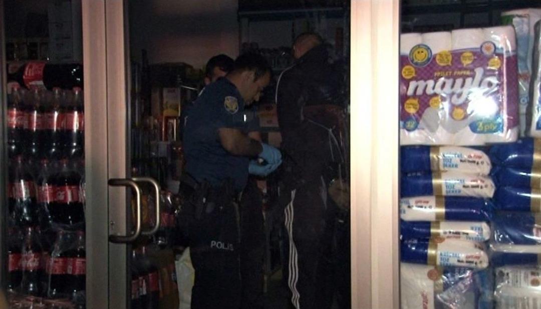 Hırsızlık Ş&uuml;phelileri Su&ccedil;&uuml;st&uuml; Yakalandı