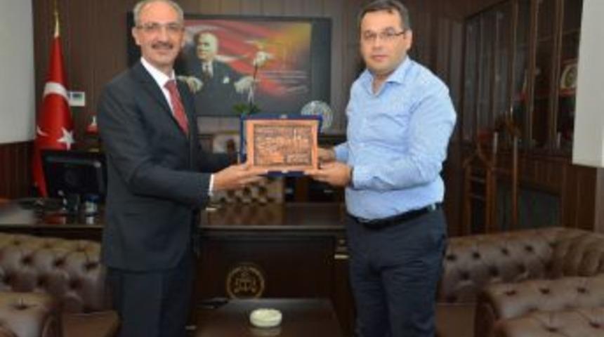 Rekt&ouml;r Karakaya Cumhuriyet Başsavcısı Bilal G&uuml;m&uuml;ş&rsquo;&uuml; Ziyaret Etti