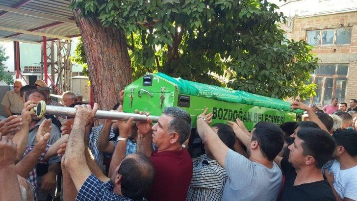 Misafirliğe Gittikleri Evde Öldüren Çift Son Yolculuklarına Birlikte Uğurlandı G4