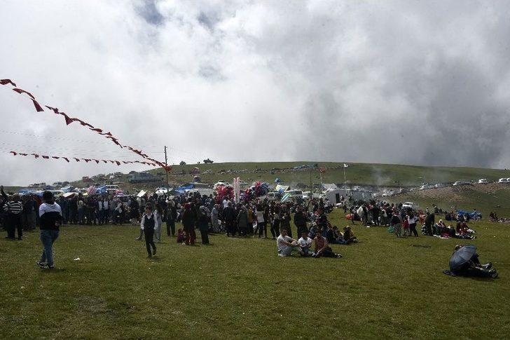 Teröre İnat Binlerce Kişi 173.güvende Yayla Şenliğinde Buluştu G1