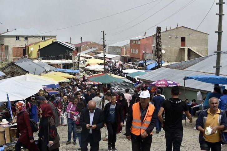 Teröre İnat Binlerce Kişi 173.güvende Yayla Şenliğinde Buluştu G5