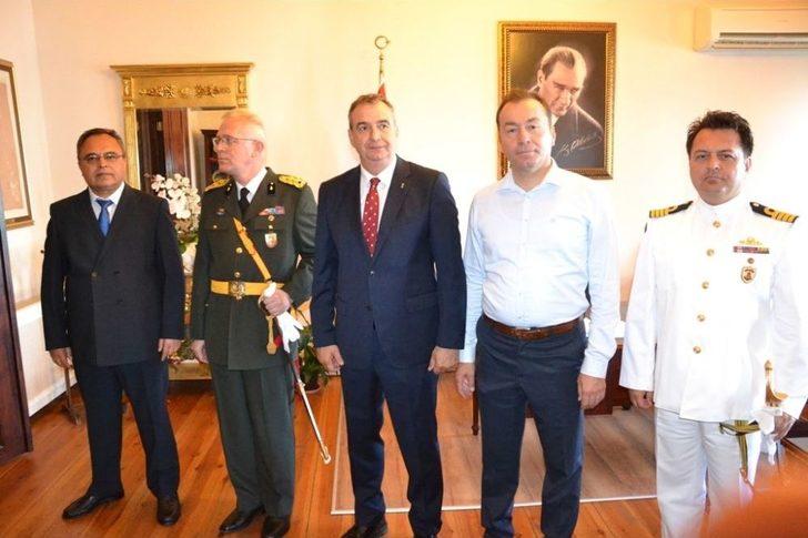 Ayvalık’ta Zafer Bayramı Doruğa Çıktı G2