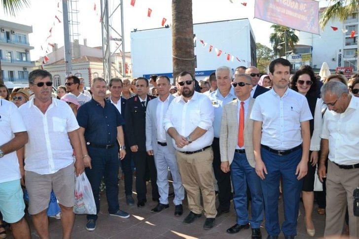 Ayvalık’ta Zafer Bayramı Doruğa Çıktı G3