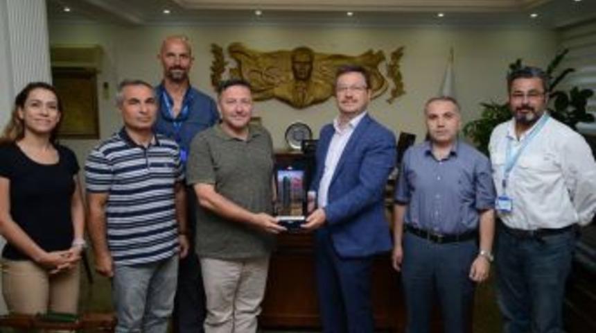 Mafam&rsquo;dan Vali &Uuml;nl&uuml;&rsquo;ye Ziyaret