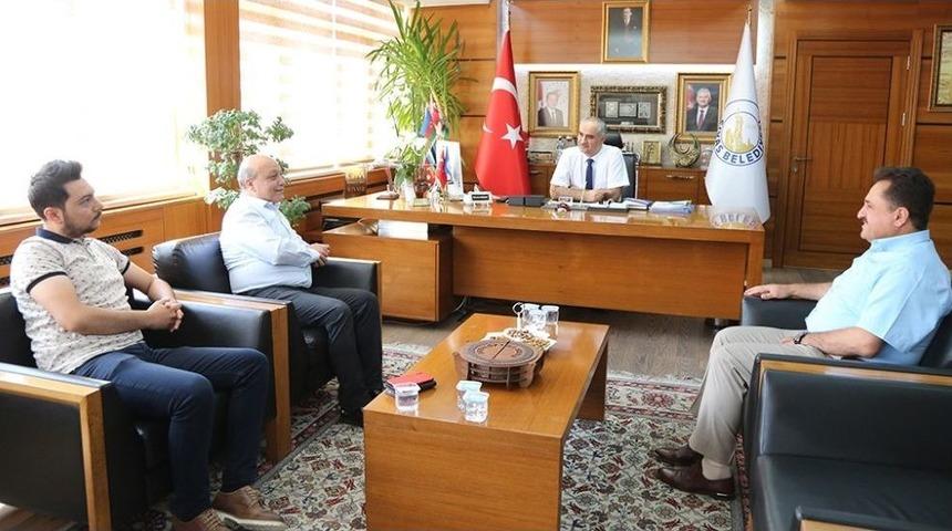 Ay Yıldız Camisi’ne Hayırseverlerin Desteği Sürüyor