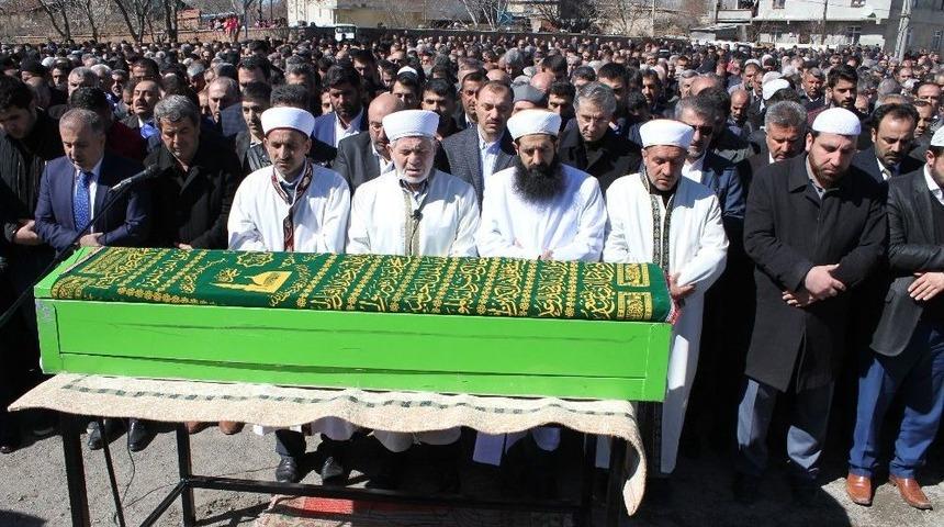 Başkan Ergin, Son Yolculuğuna Uğurlandı