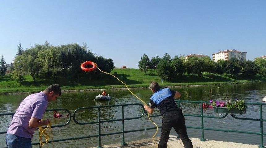 Emniyet Personeline Boğulma Vakalarına Karşı Eğitim Verildi