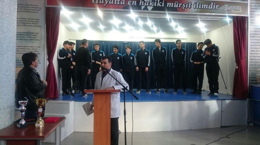 Yeni Hamle Koleji Basketbolda B&ouml;lge Birincisi Oldu